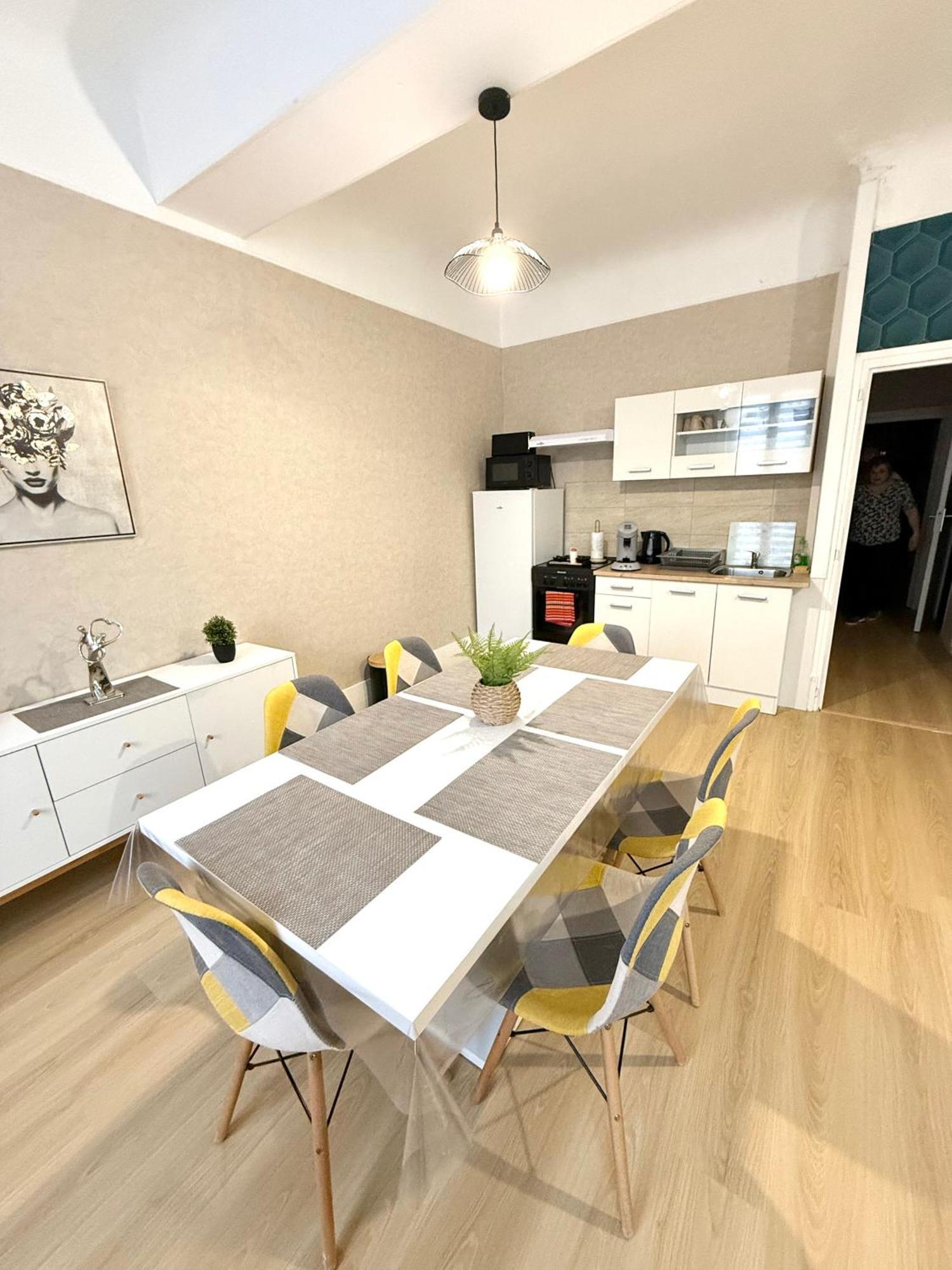 Le Retro Apartment Saint-Laurent-sur-Saone Exterior photo